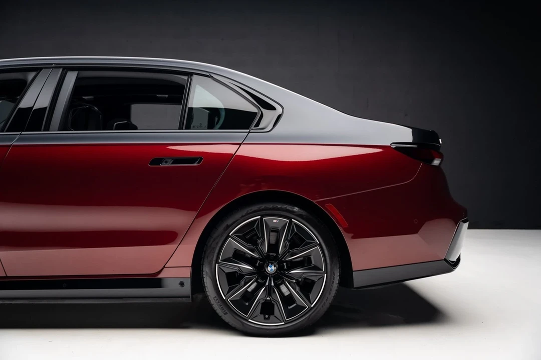 2024 BMW G70 7 Series - Image 19 of 21