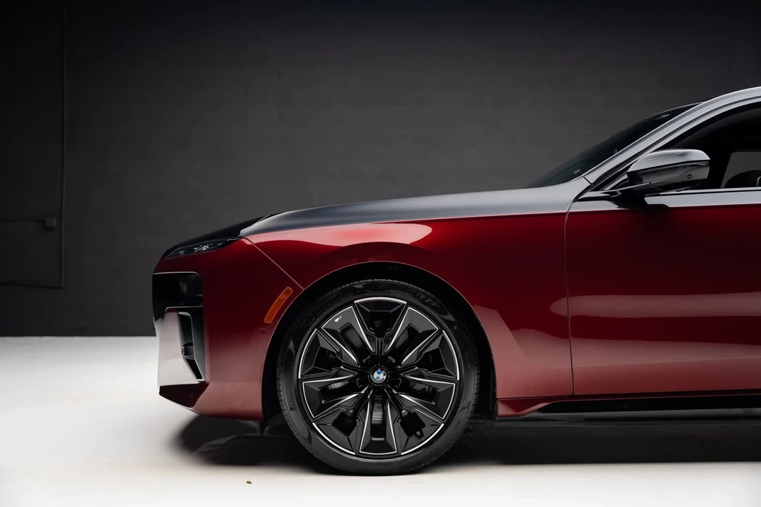 2024 BMW G70 7 Series - Image 17 of 21