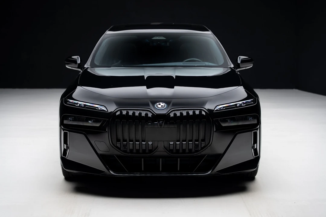 2024 BMW G70 7 Series - Image 6 of 12