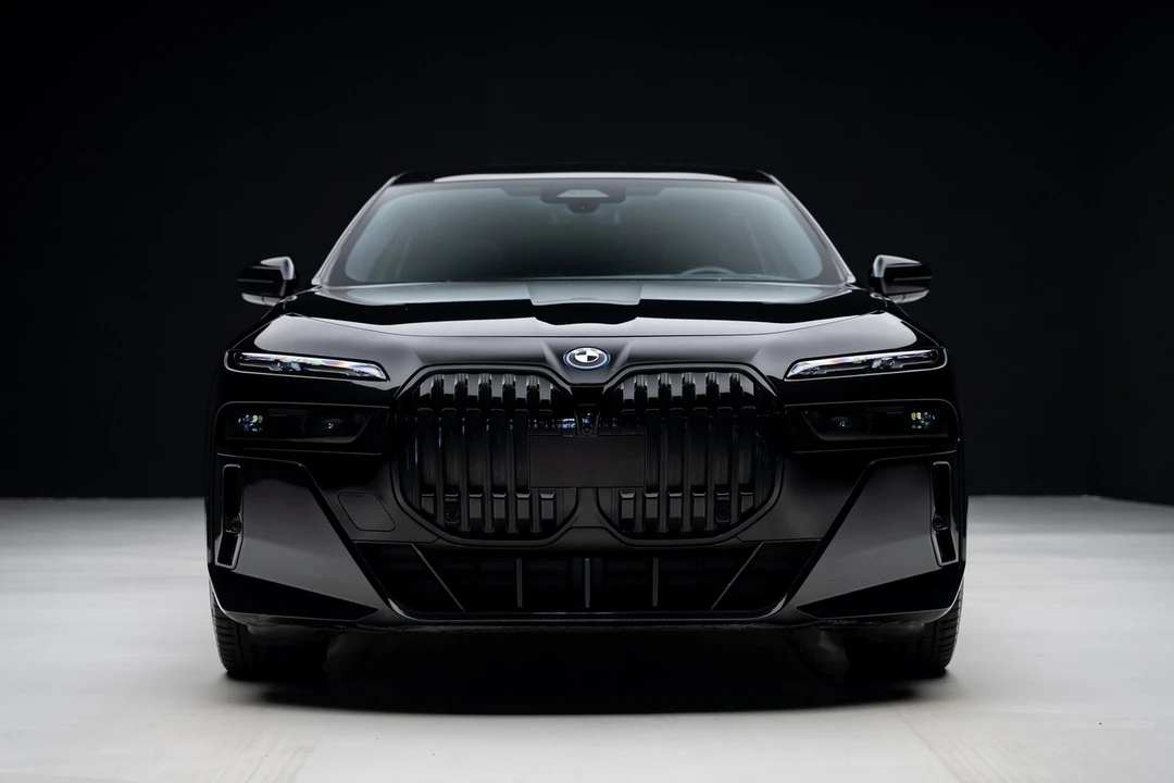 2024 BMW G70 7 Series - Image 7 of 12