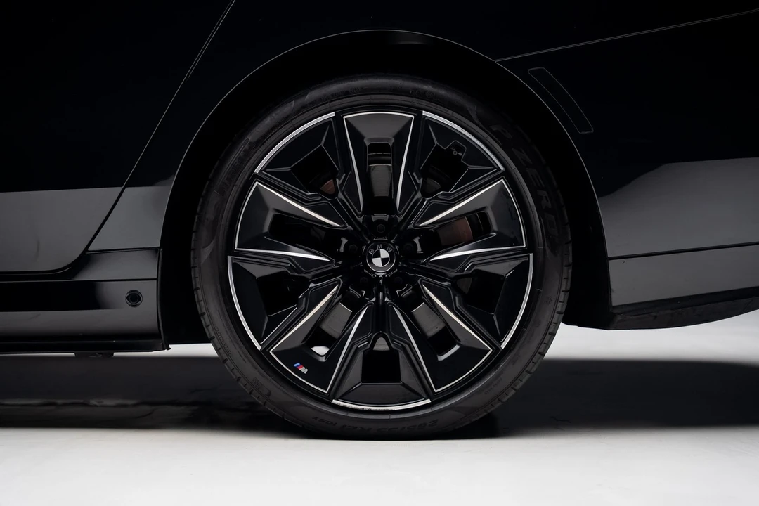 2024 BMW G70 7 Series - Image 20 of 21