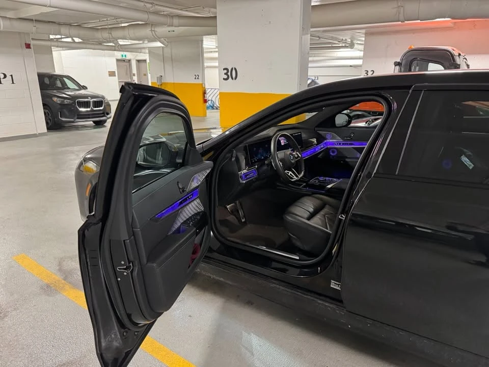 2024 BMW G70 7 Series - Image 6 of 7
