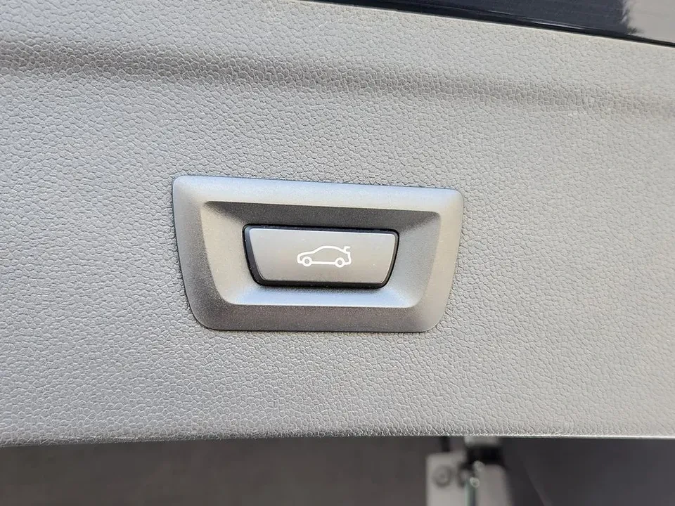 2024 BMW I20 iX - Image 14 of 19