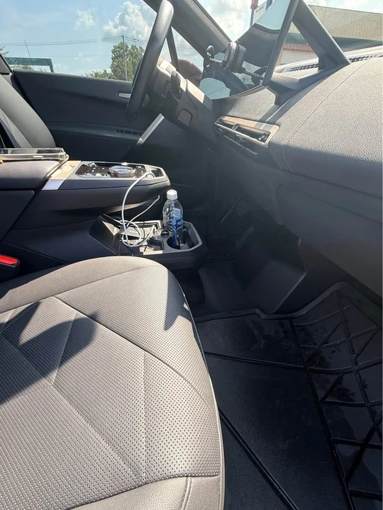 2024 BMW I20 iX - Image 7 of 10
