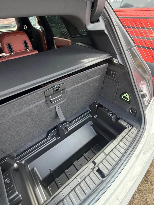 2024 BMW I20 iX - Image 8 of 11