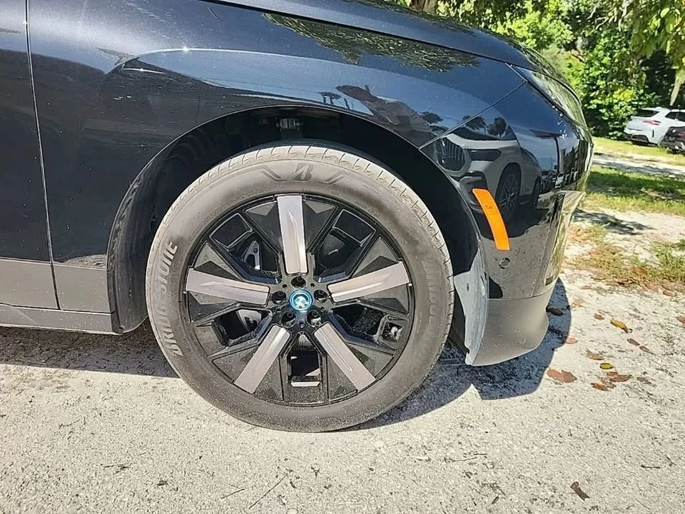 2024 BMW I20 iX - Image 7 of 9