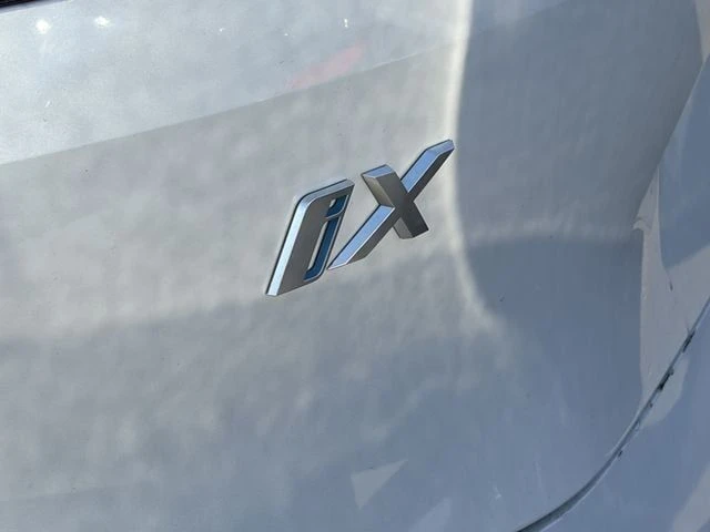 2024 BMW I20 iX - Image 8 of 13