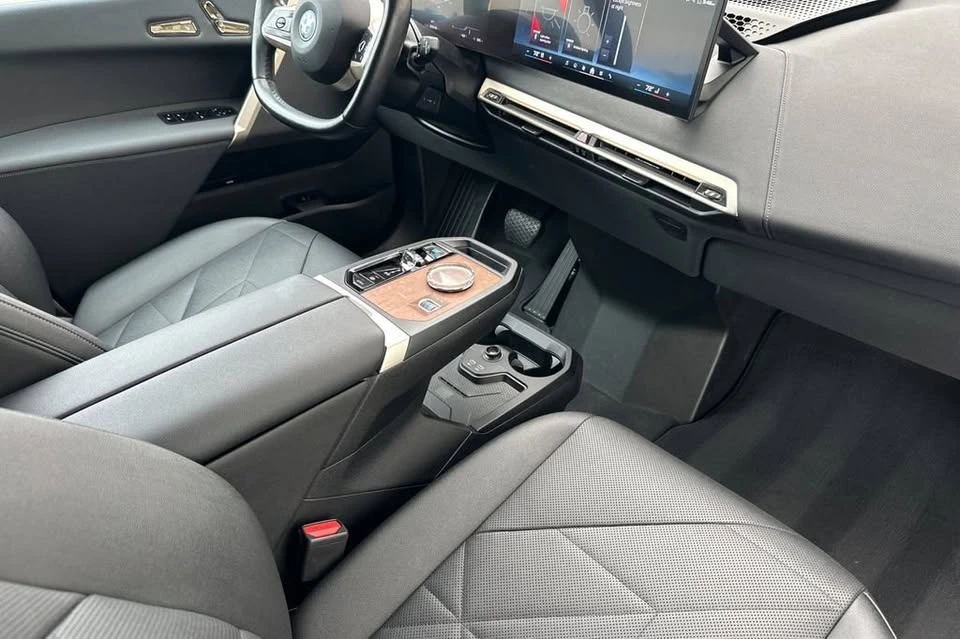 2024 BMW I20 iX - Image 16 of 19