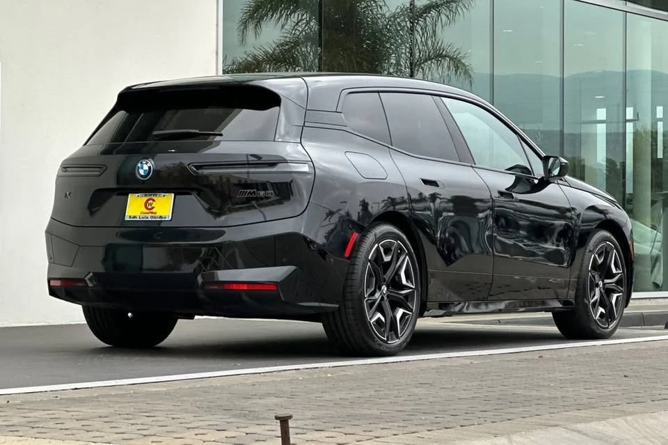 2024 BMW I20 iX - Image 3 of 19