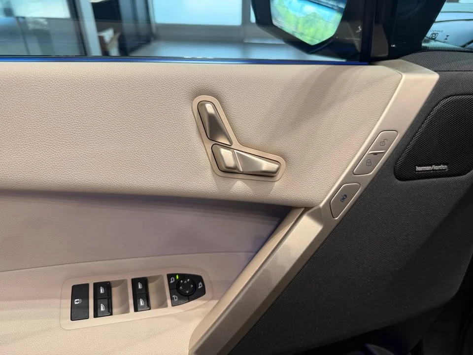 2024 BMW I20 iX - Image 13 of 20