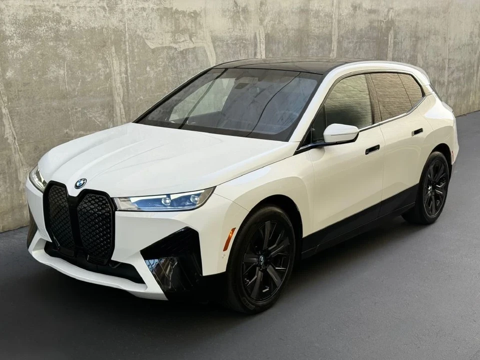 2024 BMW I20 iX - Image 2 of 21