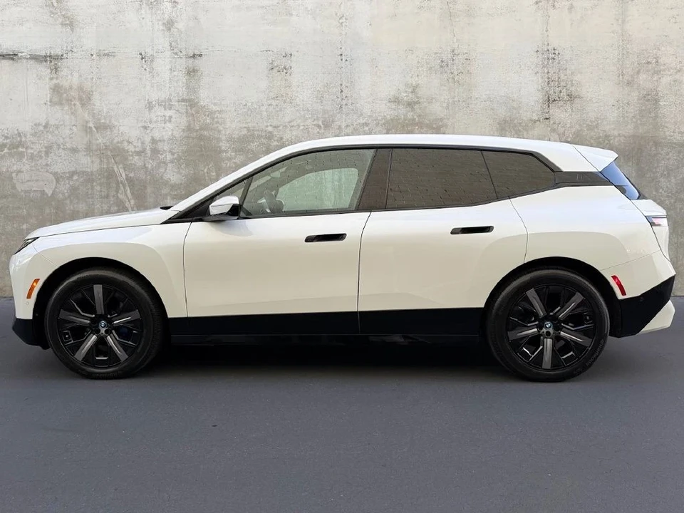 2024 BMW I20 iX - Image 3 of 21