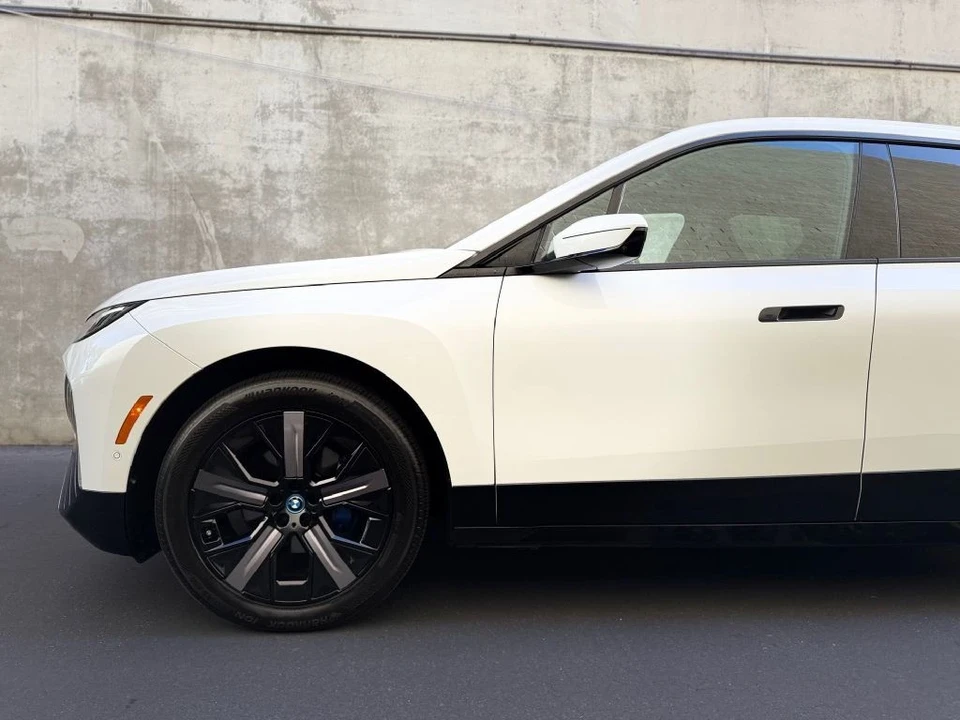 2024 BMW I20 iX - Image 4 of 21