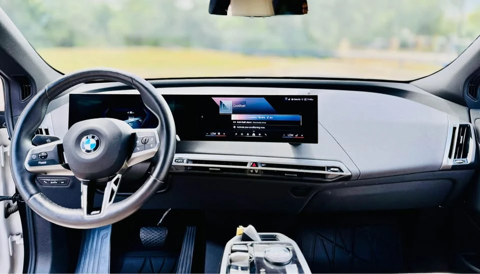 2024 BMW I20 iX - Image 2 of 5