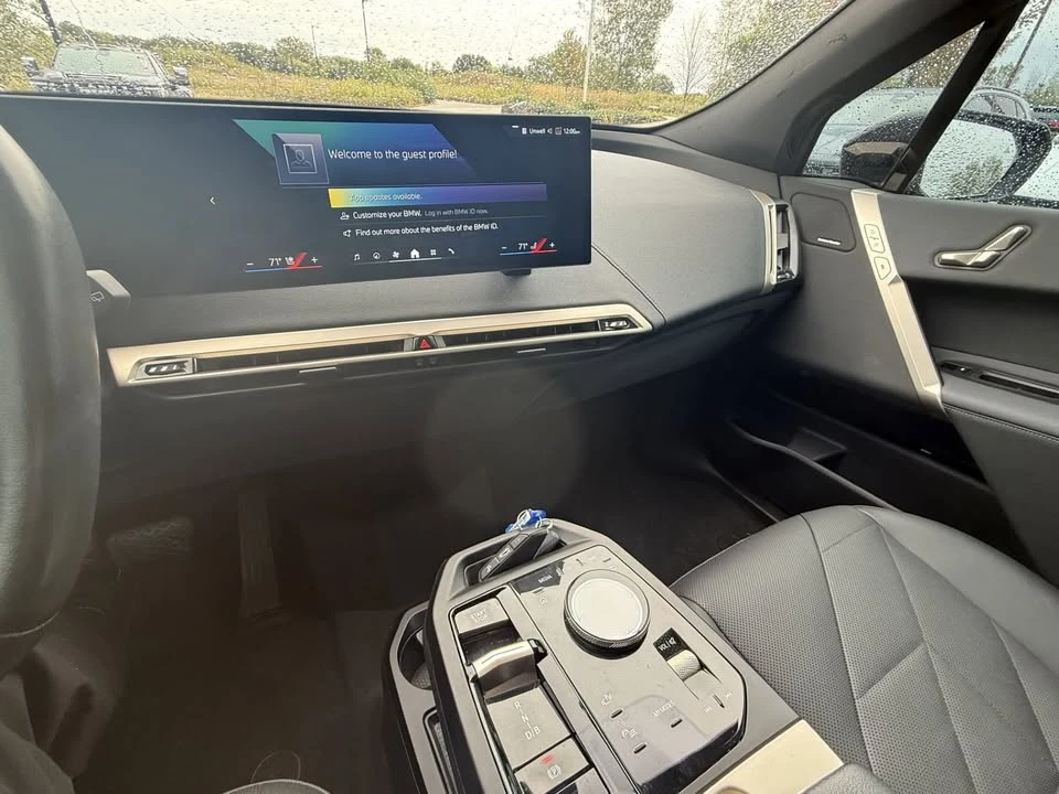 2024 BMW I20 iX - Image 7 of 9