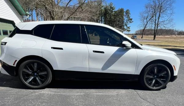 2024 BMW I20 iX - Image 2 of 12
