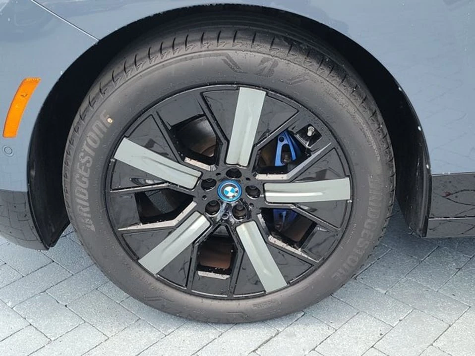 2024 BMW I20 iX - Image 3 of 10
