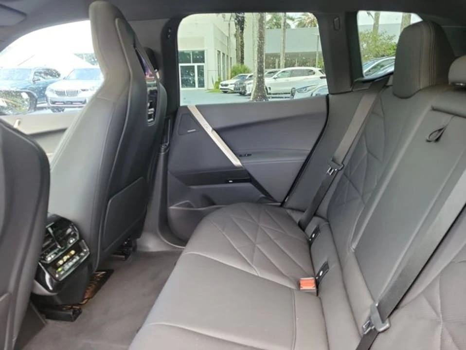 2024 BMW I20 iX - Image 6 of 10