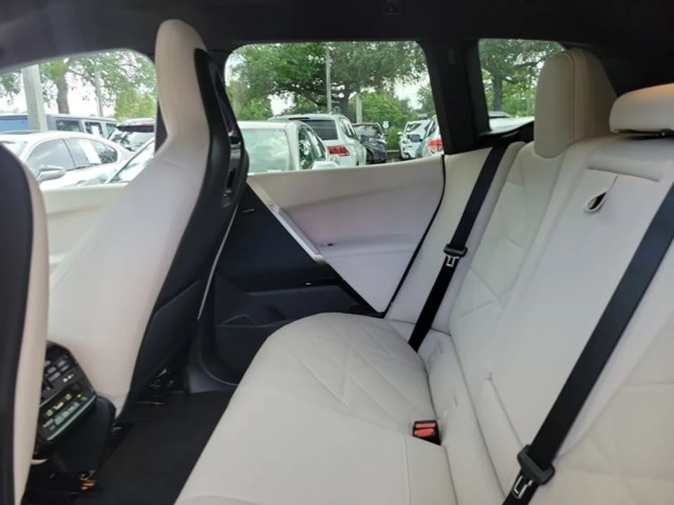 2024 BMW I20 iX - Image 7 of 10