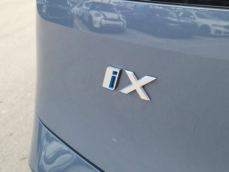 2024 BMW I20 iX - Image 3 of 10
