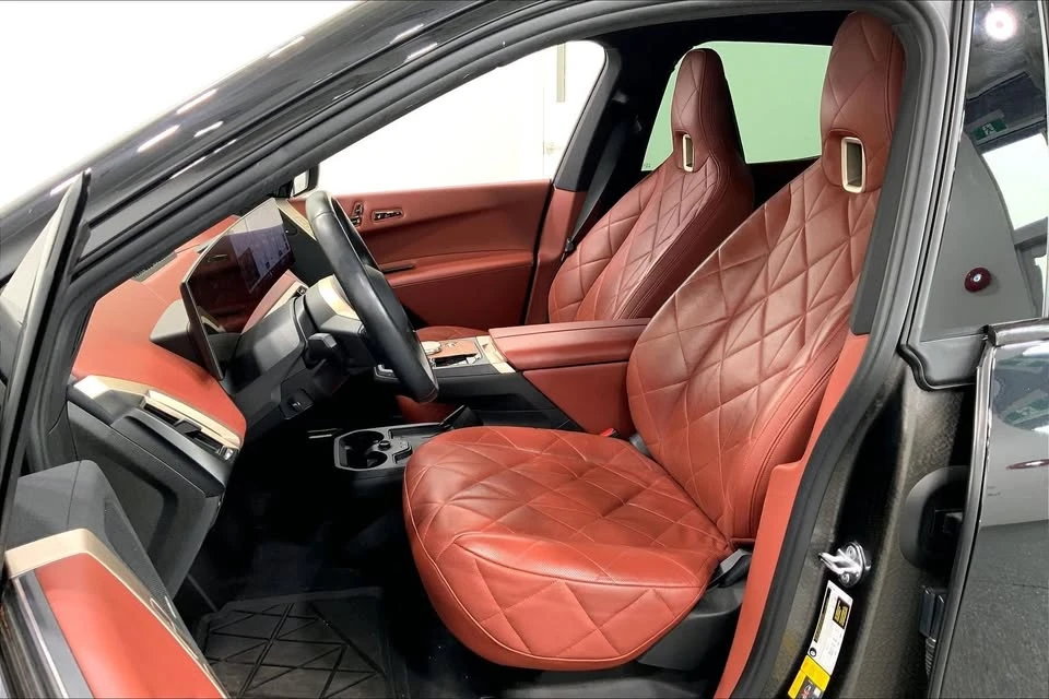 2024 BMW I20 iX - Image 8 of 20