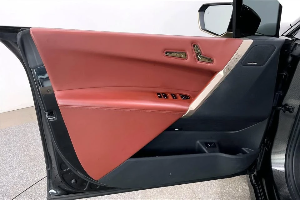 2024 BMW I20 iX - Image 7 of 20