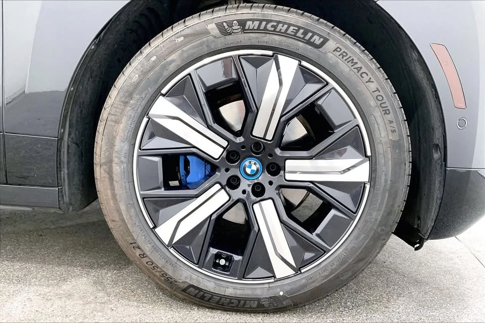 2024 BMW I20 iX - Image 14 of 20
