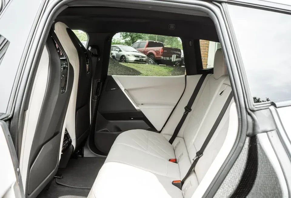 2024 BMW I20 iX - Image 14 of 20