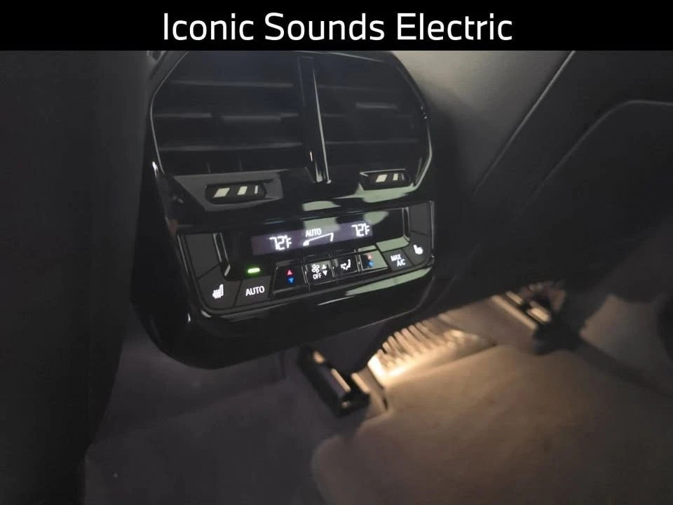 2024 BMW I20 iX - Image 14 of 20