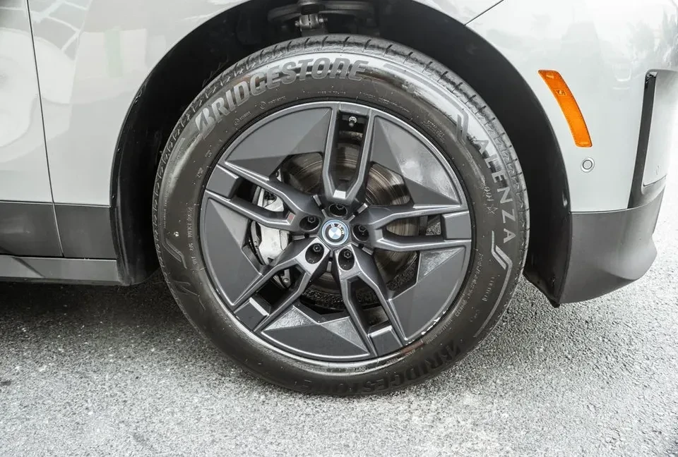 2024 BMW I20 iX - Image 3 of 20