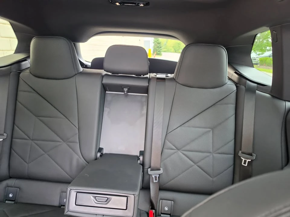 2024 BMW I20 iX - Image 7 of 20