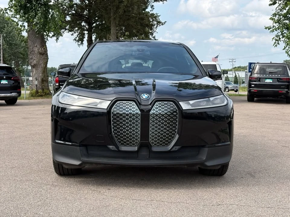 2024 BMW I20 iX - Image 2 of 18