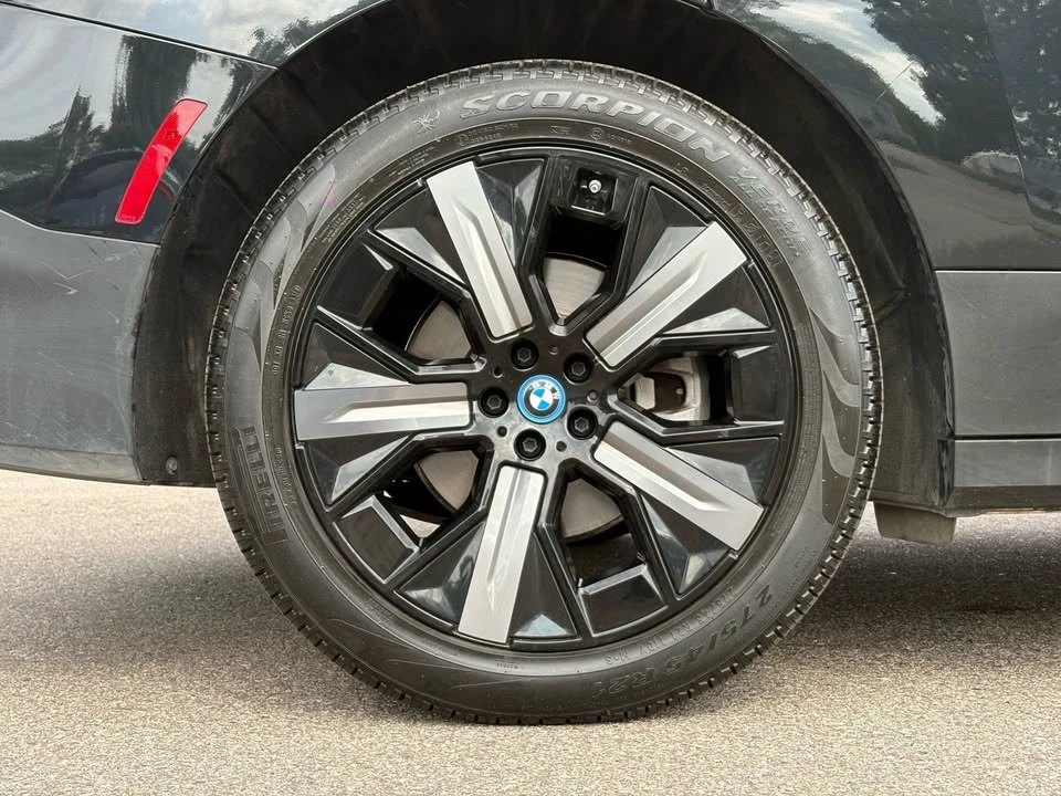 2024 BMW I20 iX - Image 9 of 18
