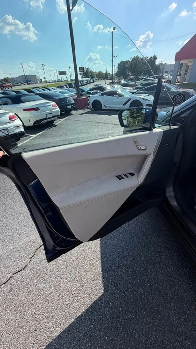 2024 BMW I20 iX - Image 7 of 15