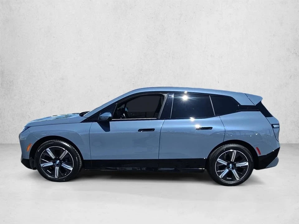 2024 BMW I20 iX - Image 9 of 20