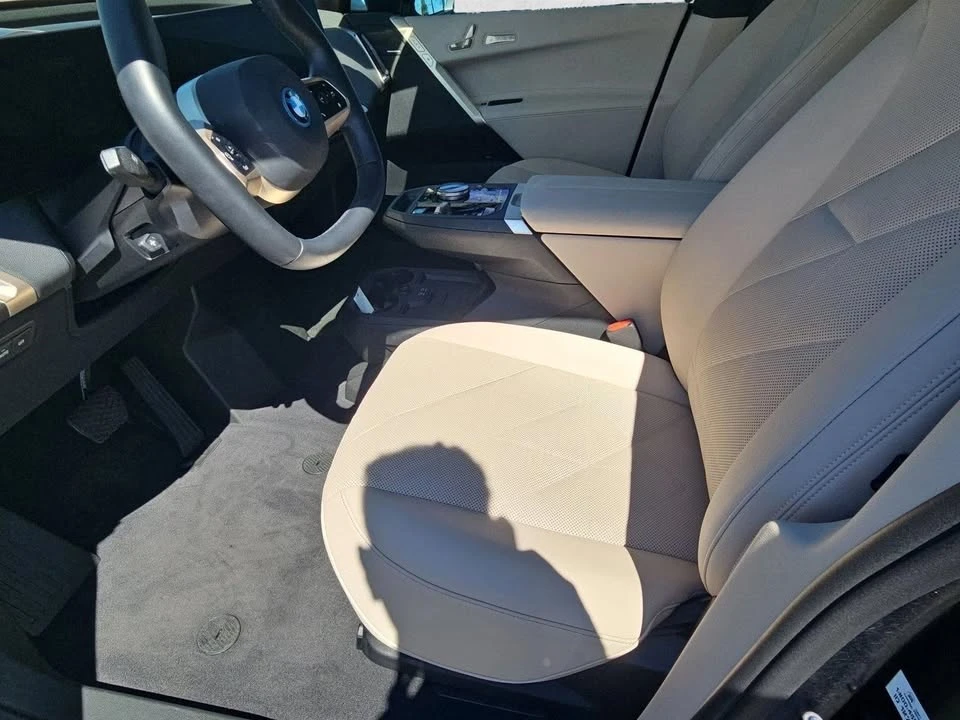 2024 BMW I20 iX - Image 17 of 20