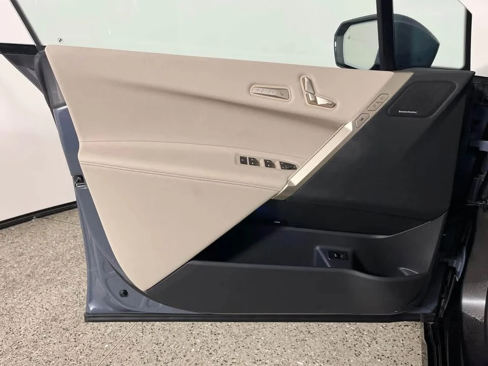 2024 BMW I20 iX - Image 7 of 20