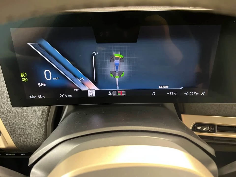 2024 BMW I20 iX - Image 13 of 20