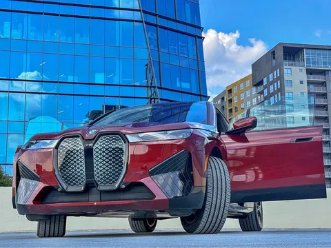 2024 BMW iX xDrive50 Sport Utility 4D