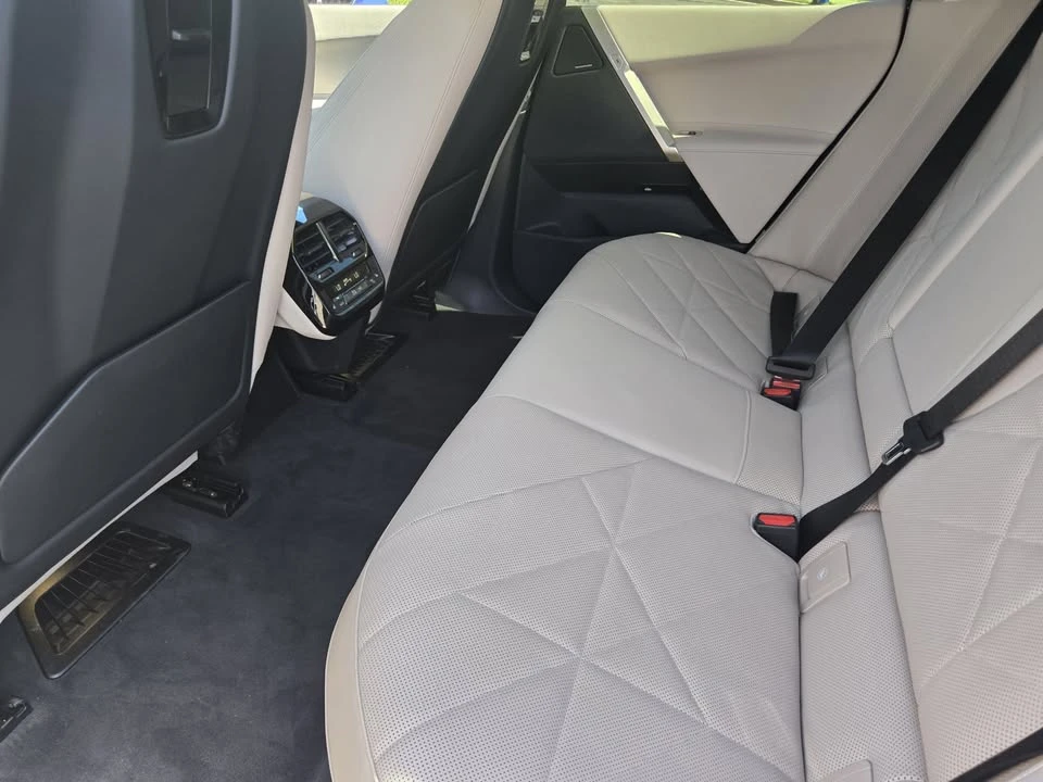 2024 BMW I20 iX - Image 6 of 7