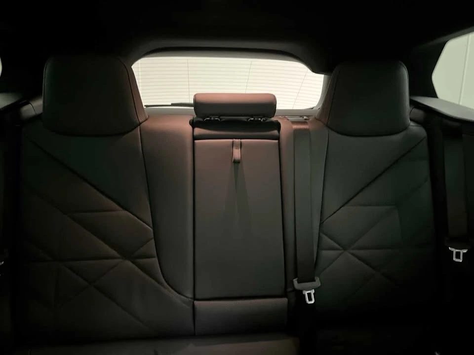 2024 BMW I20 iX - Image 13 of 20