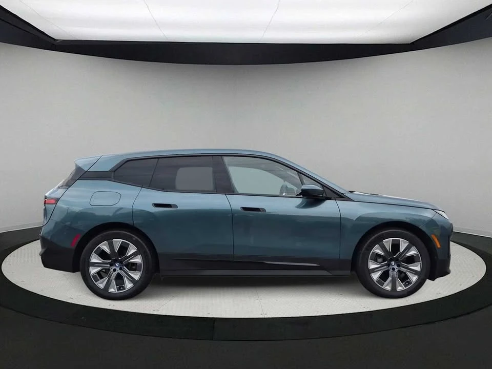 2024 BMW I20 iX - Image 9 of 20