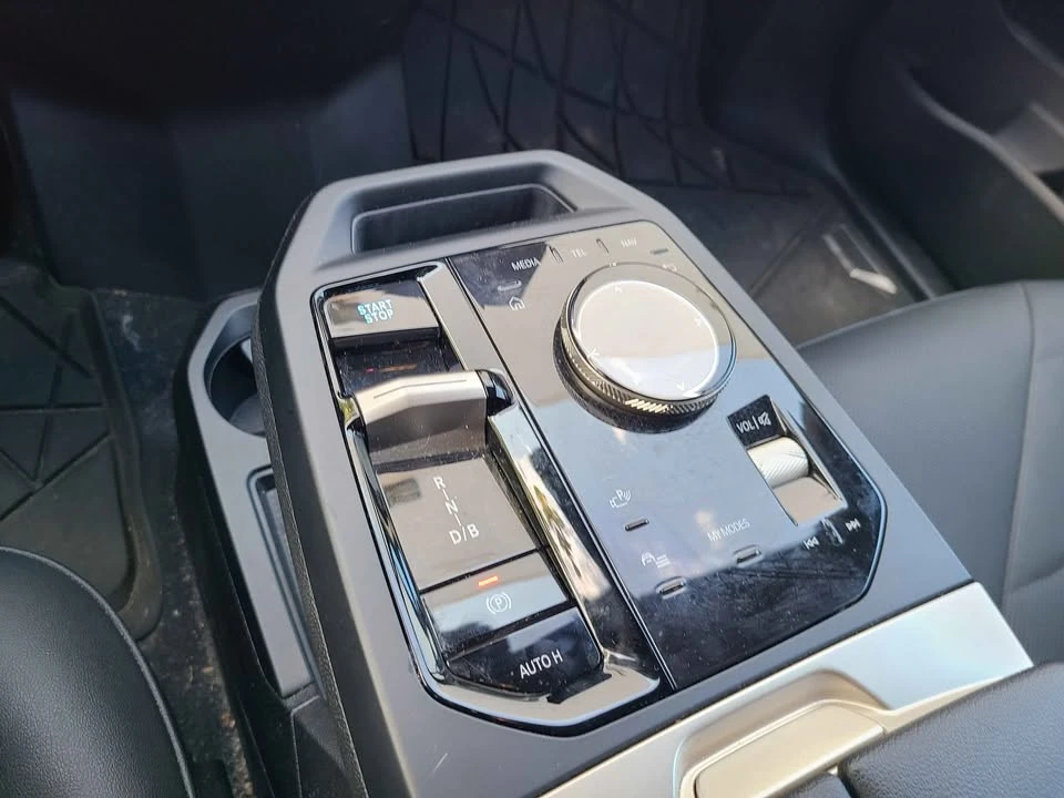 2024 BMW I20 iX - Image 12 of 16