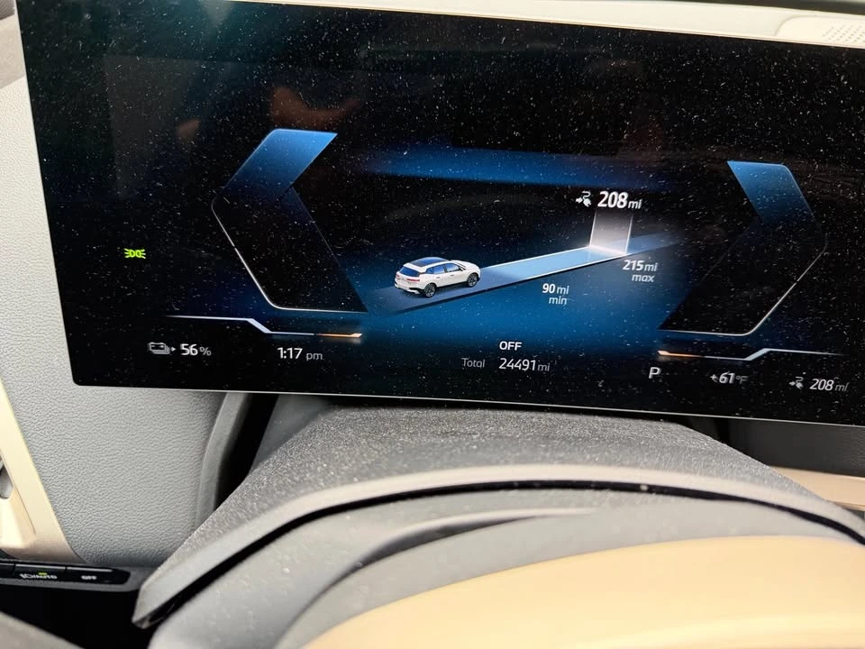 2024 BMW I20 iX - Image 2 of 6