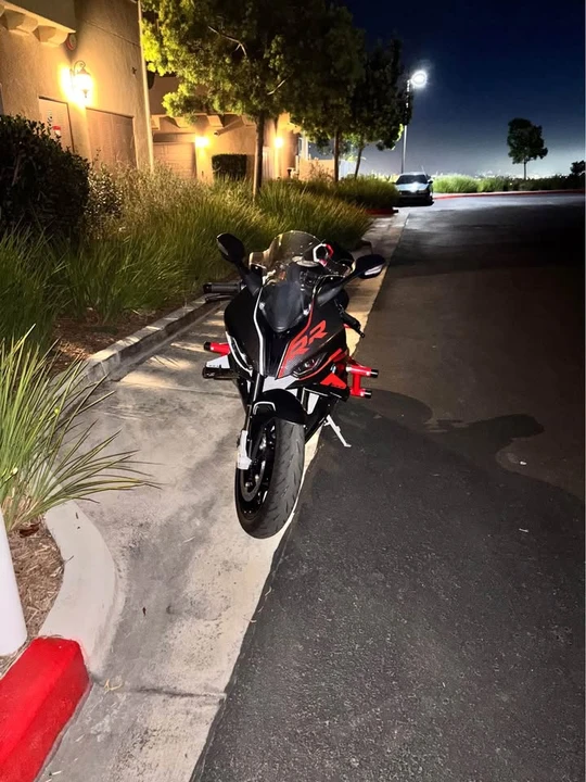 2024 BMW S1000 - Image 6 of 8