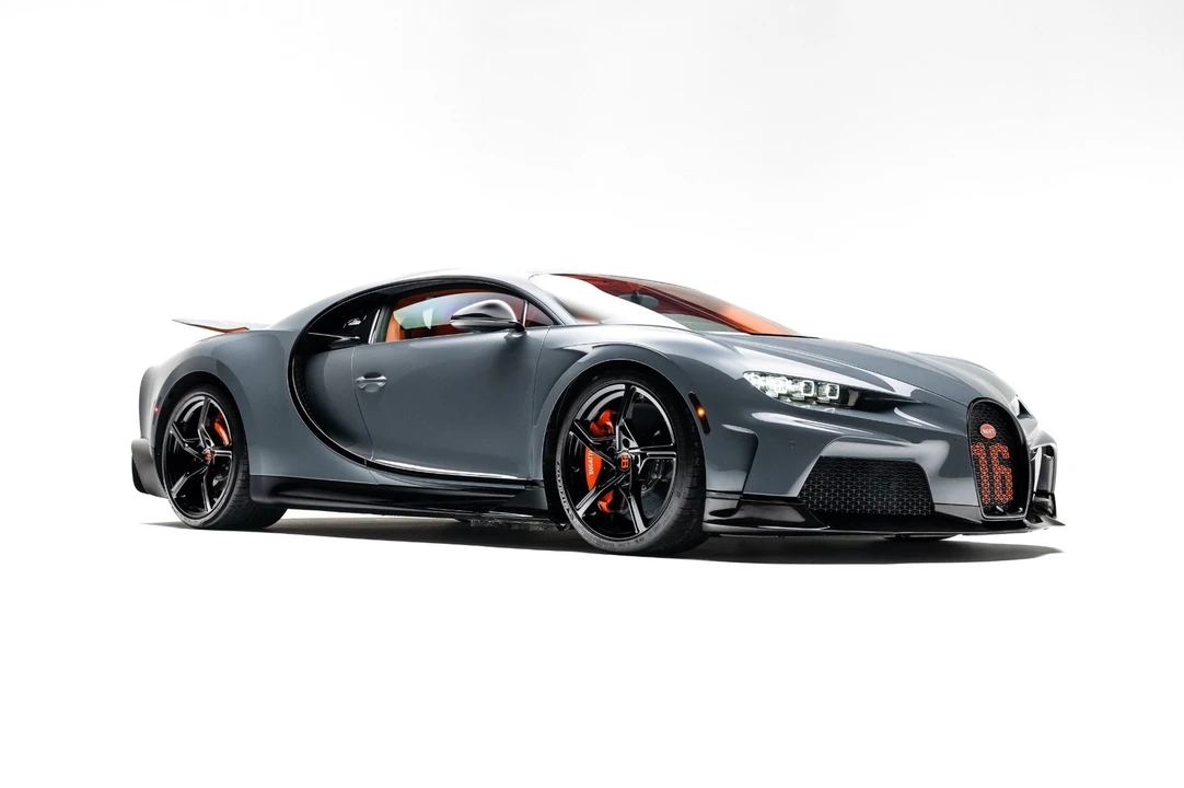 2024 Bugatti Chiron Super Sport - Image 10 of 31