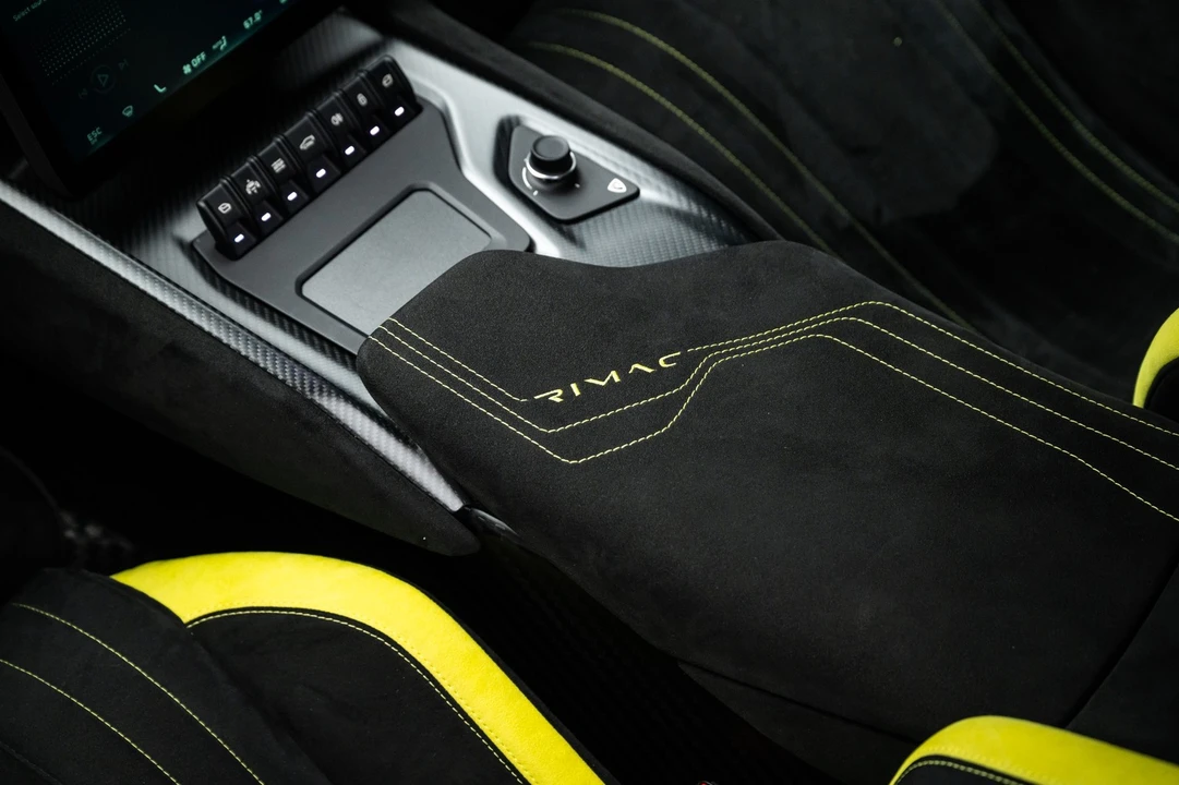 2024 Bugatti - Image 27 of 31