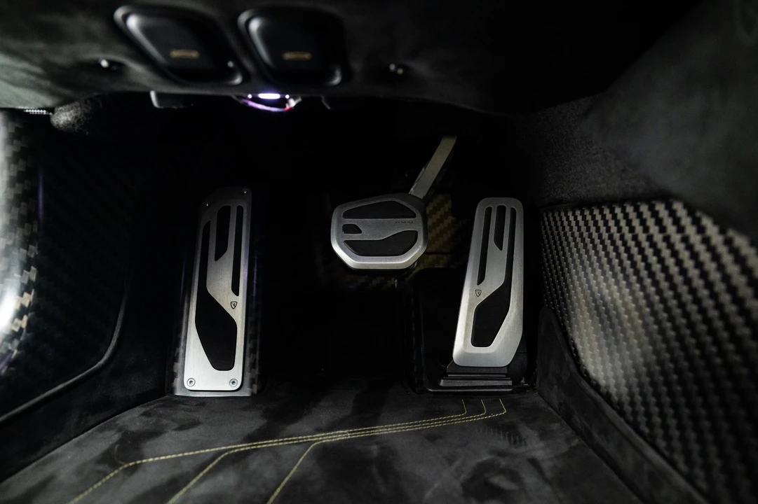 2024 Bugatti - Image 21 of 31