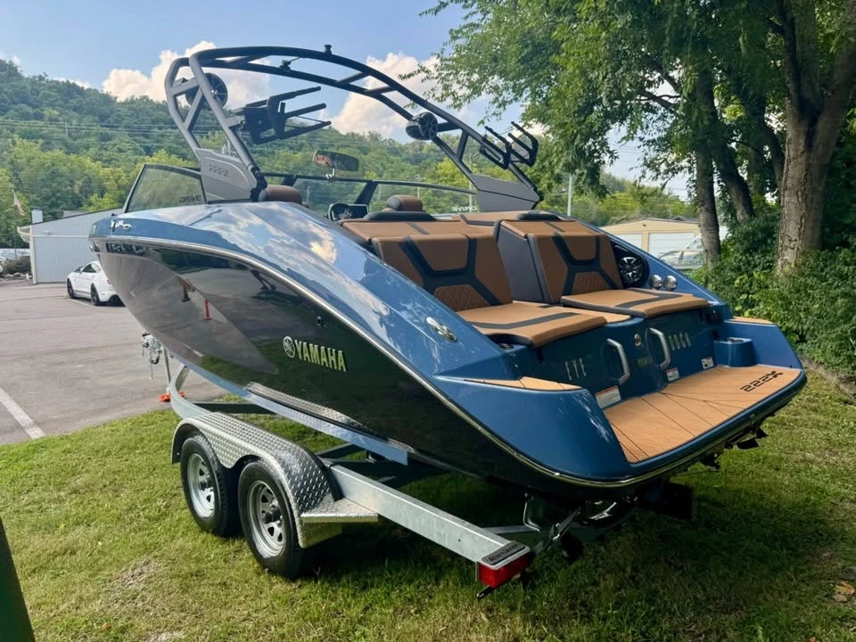 2024 Bentley - Image 6 of 20