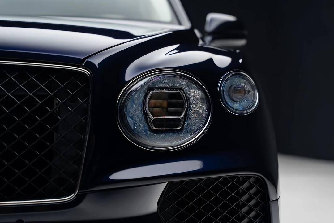 2024 Bentley Bentayga - Image 10 of 31